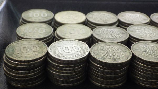 ○100円 銀貨 稲穂 日本通貨 旧硬貨 古銭 コレクション 合計206 ○100円 銀貨 稲穂 日本通貨 旧硬貨 古銭 コレクション 合計206