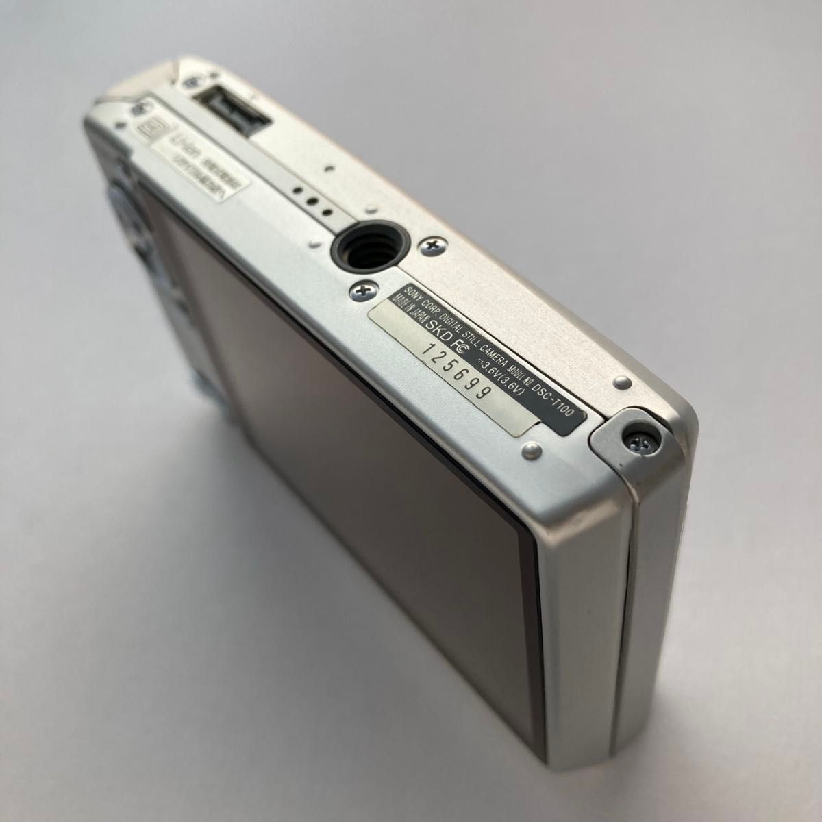 光学5倍ズーム SONY Cyber-shot DSC-T100 (S) シルバー 銀色 光学5倍ズーム SONY Cyber-shot DSC-T100 (S) シルバー 銀色