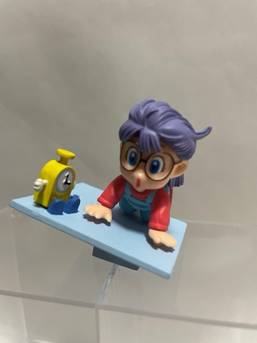 Dr スランプアラレちゃんフィギュア 4体セット 2003年発売の Dr スランプアラレちゃんフィギュア 4体セット 2003年発売の