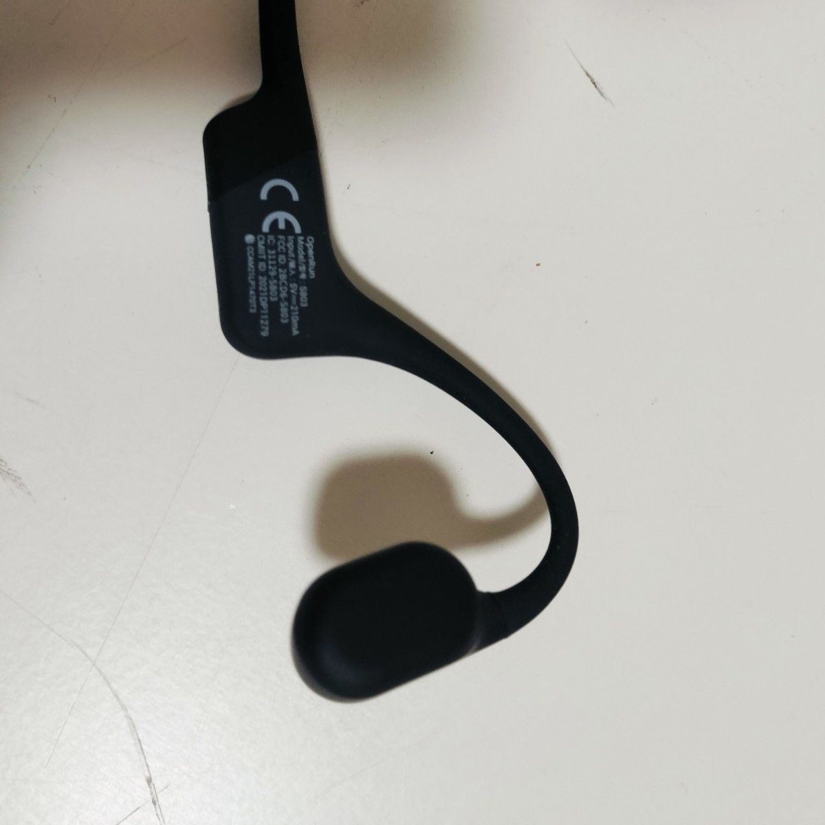 極美品】SHOKZ OPENRUN骨伝導イヤホンS803ショックスオープン 極美品】SHOKZ OPENRUN骨伝導イヤホンS803ショックスオープン