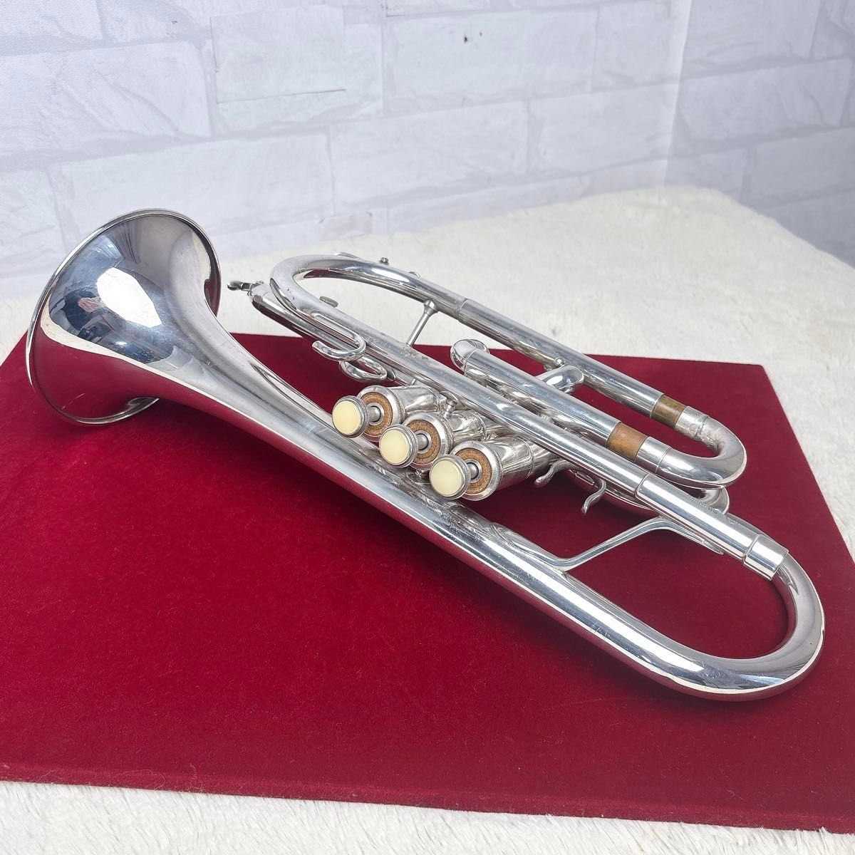 YAMAHA ヤマハ YCR-335S コルネット B♭ マウスピース付き YAMAHA ヤマハ YCR-335S コルネット B♭ マウスピース付き
