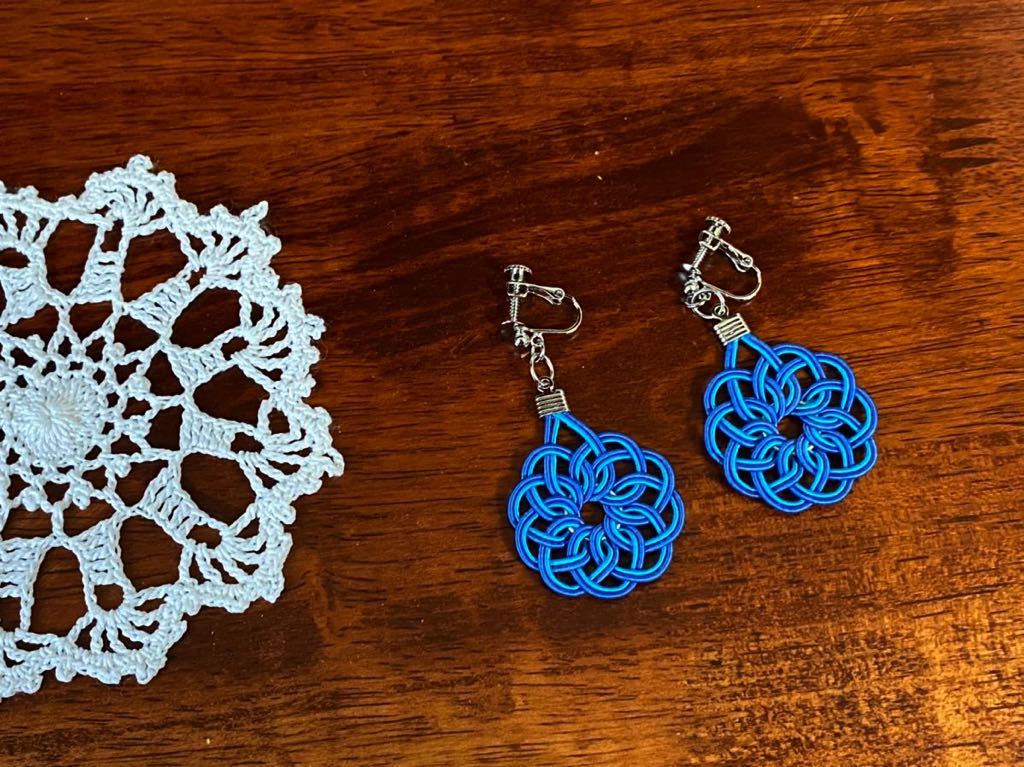 [ hand made ]* handmade mizuhiki skill earrings * earrings . lapis lazuli color light blue blue * race flower . flower 