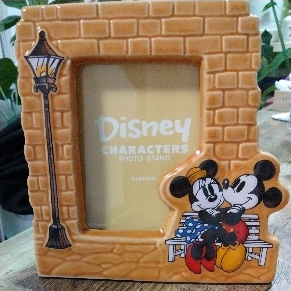ディズニーDISNEY 写真立て フォトフレームミッキー&ミニー陶器 ディズニーDISNEY 写真立て フォトフレームミッキー&ミニー陶器