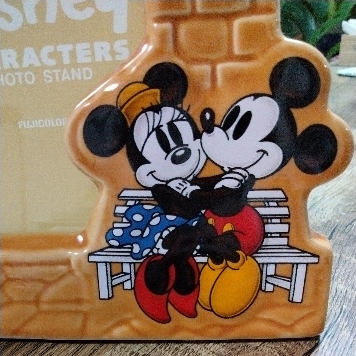 ディズニーDISNEY 写真立て フォトフレームミッキー&ミニー陶器 ディズニーDISNEY 写真立て フォトフレームミッキー&ミニー陶器