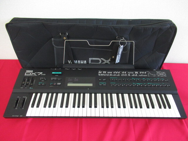 YAMAHA ヤマハ SYNTHESIZER シンセサイザー DX7 2-D 収納ケース YAMAHA ヤマハ SYNTHESIZER シンセサイザー DX7 2-D 収納ケース