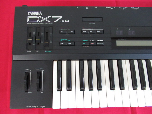 YAMAHA ヤマハ SYNTHESIZER シンセサイザー DX7 2-D 収納ケース YAMAHA ヤマハ SYNTHESIZER シンセサイザー DX7 2-D 収納ケース