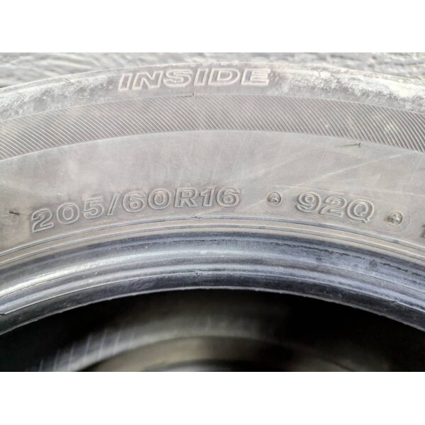 ☆送料無料☆ 205/60R16 2022年製 7分山 ブリヂストン BLIZZAK ☆送料無料☆ 205/60R16 2022年製 7分山 ブリヂストン BLIZZAK