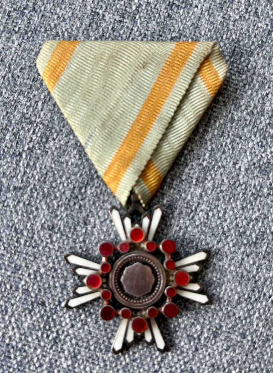 勲章 旧日本軍勲八等瑞宝章/勲六等瑞宝章 勲章 記章 徽章 記章 勲章 旧日本軍勲八等瑞宝章/勲六等瑞宝章 勲章 記章 徽章 記章