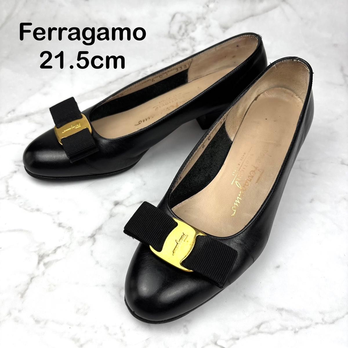 超美品】SalvatoreFerragamo 21 5 ヴァラリボン パンプス 超美品】SalvatoreFerragamo 21 5 ヴァラリボン パンプス