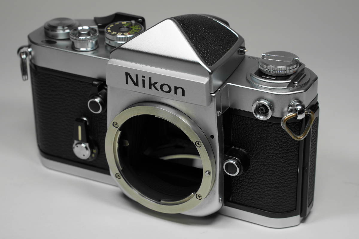 カメラ フィルムカメラ 極上品 Nikon ニコン F2 アイレベル 機械式カメラの名機 人気のロングセラー 当時のフラッグシップ機 2003021