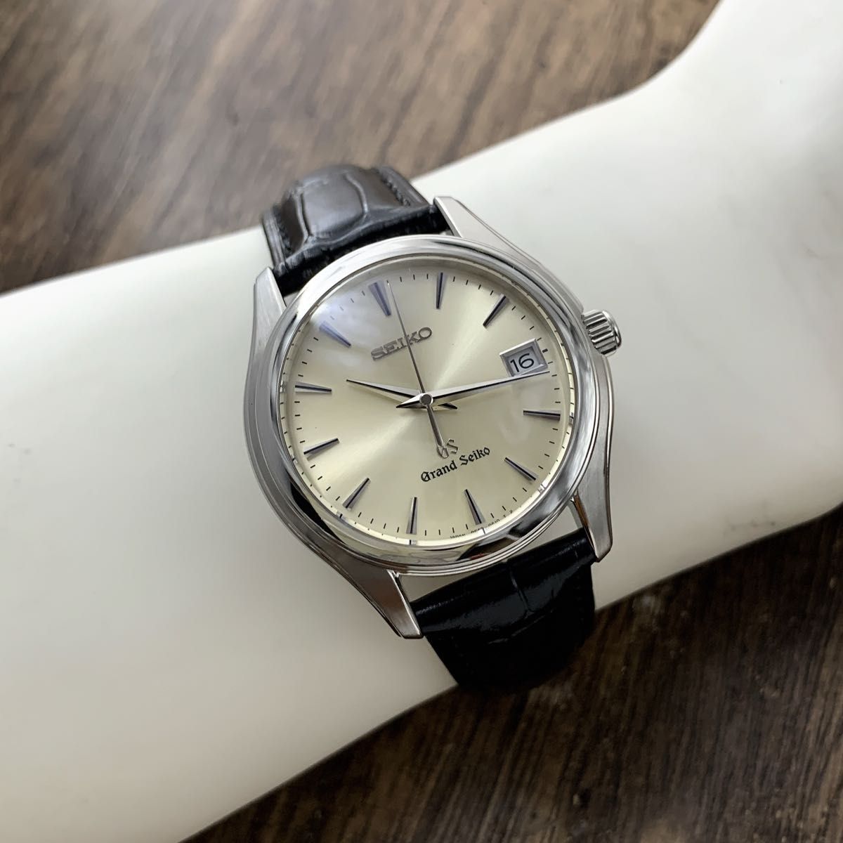SEIKO グランドセイコー デイト 新品磨き済 100m防水 SS SEIKO グランドセイコー デイト 新品磨き済 100m防水 SS