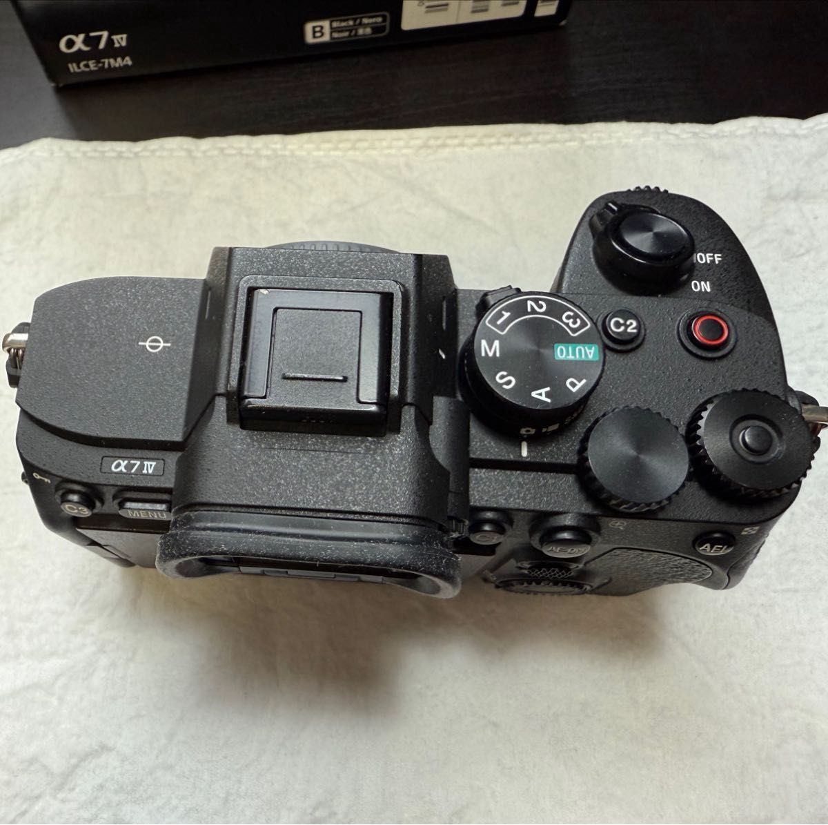 SONY α7 IV ボディ 中古 やや傷あり 動作良好 元箱・付属品あり SONY α7 IV ボディ 中古 やや傷あり 動作良好 元箱・付属品あり