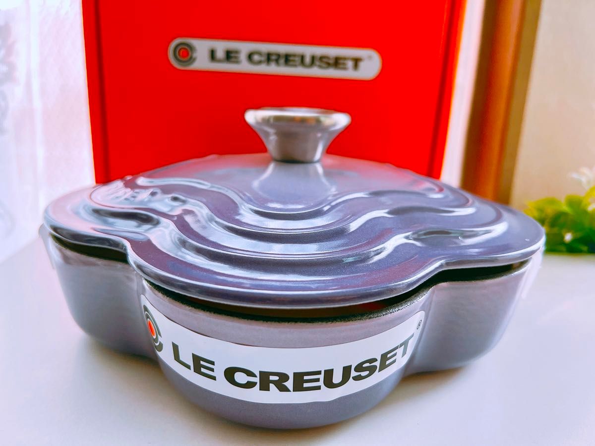 LE CREUSET】ル・クルーゼ プレート フルール フラワー 鍋 LE CREUSET】ル・クルーゼ プレート フルール フラワー 鍋