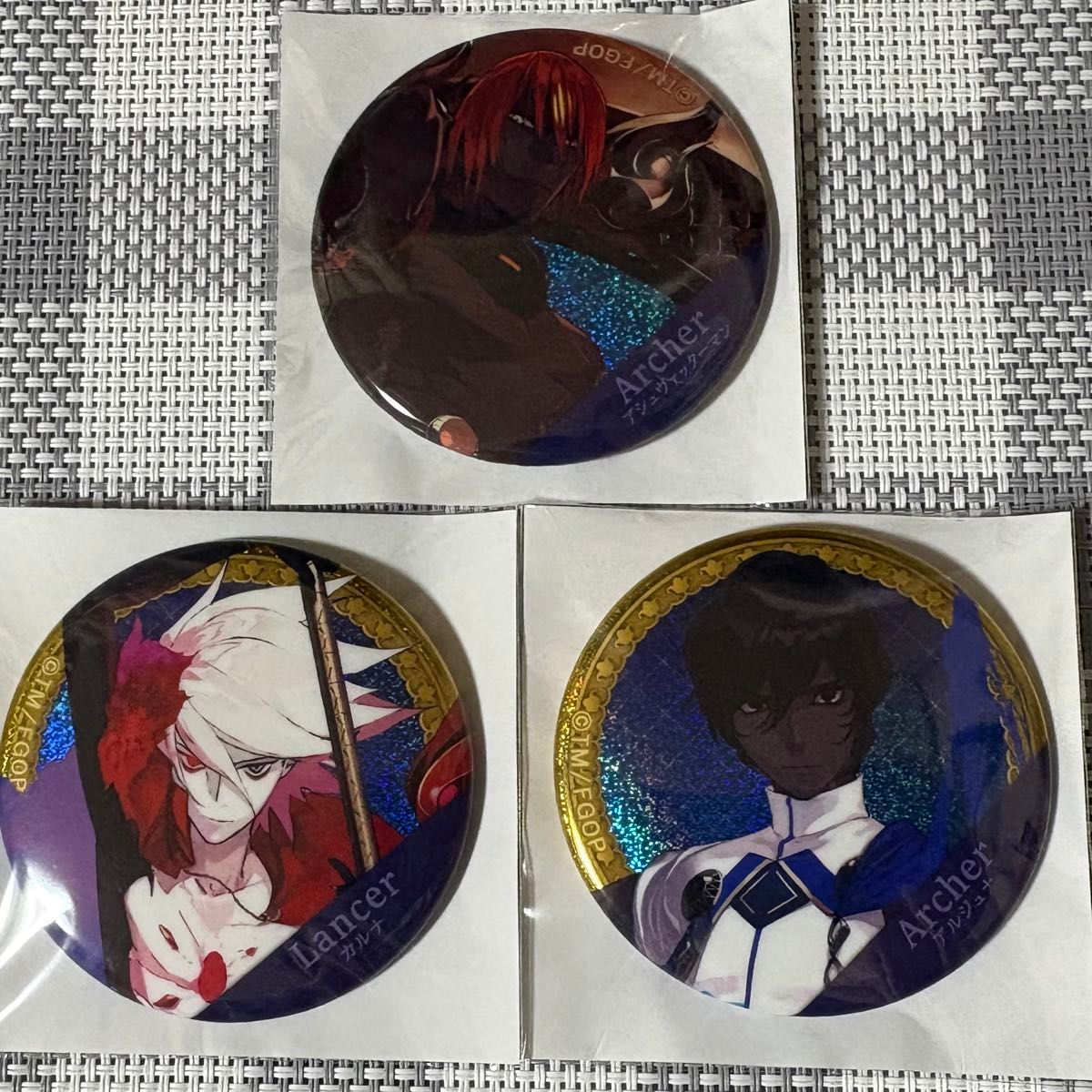 FGO ガチャメイト ホログラム 缶バッジ アルジュナ カルナ FGO ガチャメイト ホログラム 缶バッジ アルジュナ カルナ