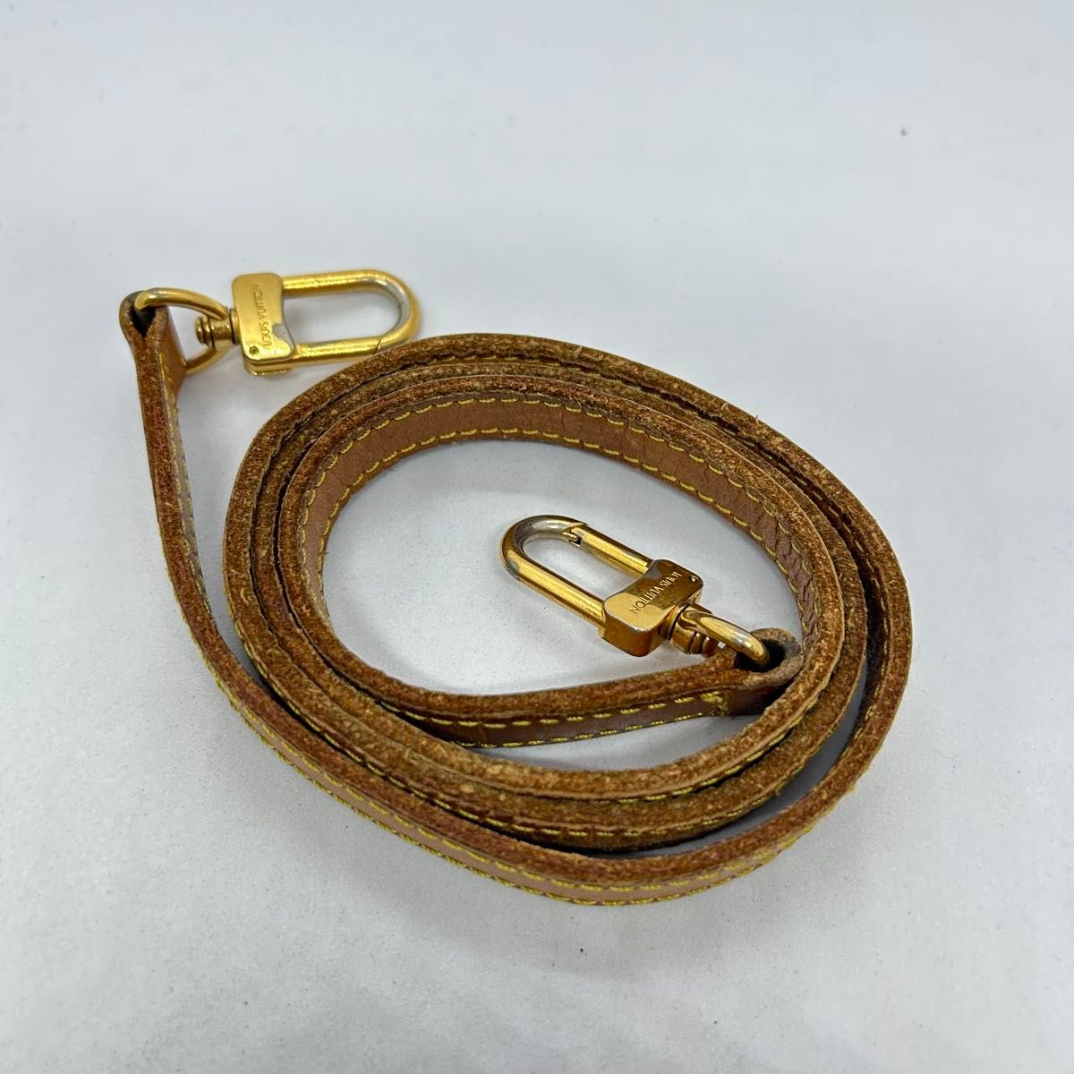 LOUIS VUITTON ルイヴィトン ヌメ革 ショルダーストラップ 92cm LOUIS VUITTON ルイヴィトン ヌメ革 ショルダーストラップ 92cm