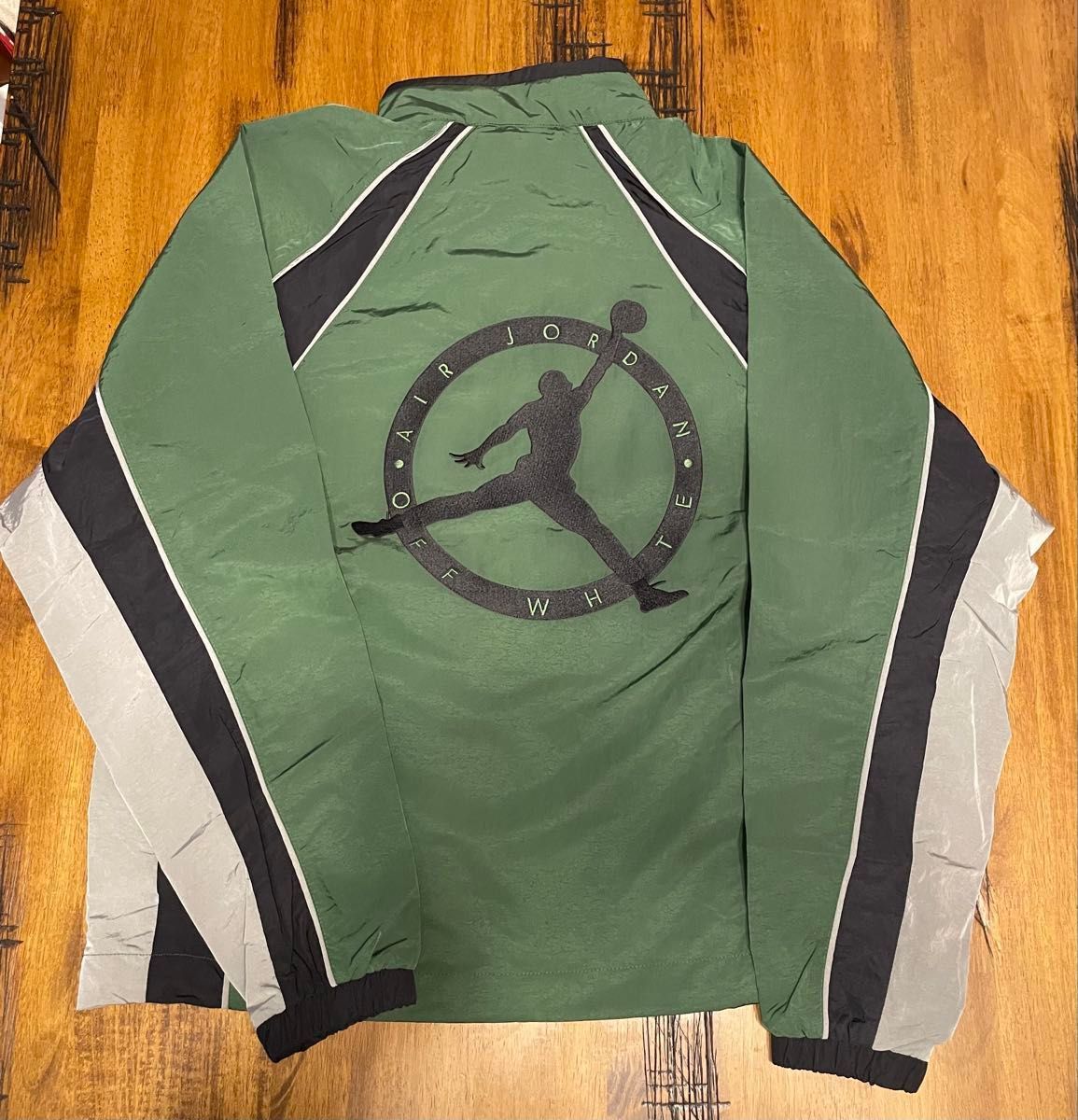 JORDAN×OFF White TRACK JACKET Mサイズ 新品未使用|Yahoo JORDAN×OFF White TRACK JACKET Mサイズ 新品未使用|Yahoo