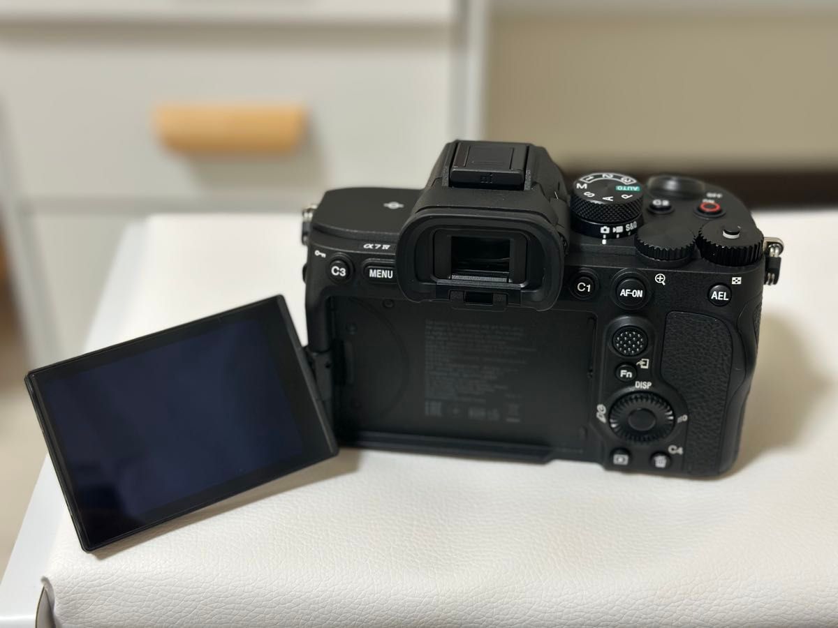 新品級 SONY α7IV ボディILCE-7M4 シャッター数1663回|Yahoo 新品級 SONY α7IV ボディILCE-7M4 シャッター数1663回|Yahoo