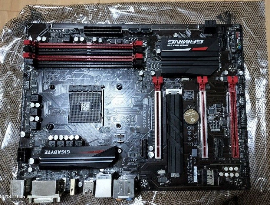 正常動作品 マザボセット AMD Ryzen 1700 CPU socket AM4 正常動作品 マザボセット AMD Ryzen 1700 CPU socket AM4