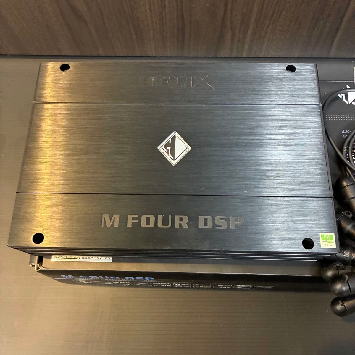 HELIX M-FOUR DSP 10chDSP内蔵4chパワーアンプ 【希少版美品 HELIX M-FOUR DSP 10chDSP内蔵4chパワーアンプ 【希少版美品