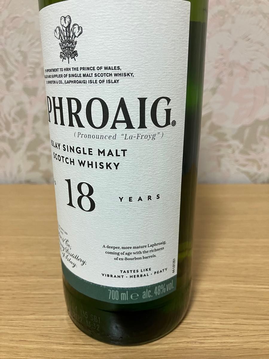 ラフロイグ 18年【並行輸入/箱付き/現行ラベル】700ml (Alc 48度 ラフロイグ 18年【並行輸入/箱付き/現行ラベル】700ml (Alc 48度
