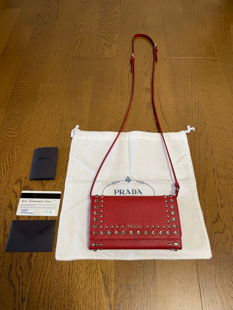PRADAプラダ ビジュー付きショルダーウォーレット赤|Yahoo PRADAプラダ ビジュー付きショルダーウォーレット赤|Yahoo