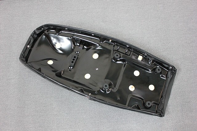 旧 CB400F シート本体 タックロール 復刻 398/408用 あんこ抜き 旧 CB400F シート本体 タックロール 復刻 398/408用 あんこ抜き