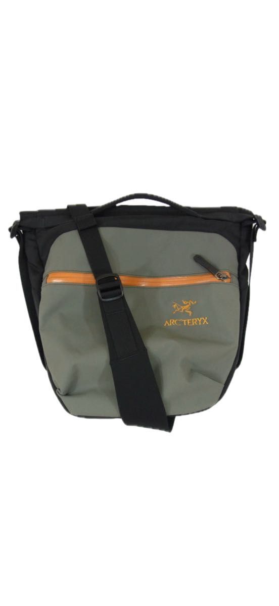 極美品】ARC'TERYX アークテリクス Arro 8 Rebird Shoulder Bag 極美品】ARC'TERYX アークテリクス Arro 8 Rebird Shoulder Bag