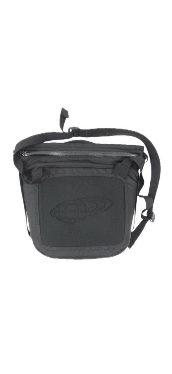 極美品】ARC'TERYX アークテリクス Arro 8 Rebird Shoulder Bag 極美品】ARC'TERYX アークテリクス Arro 8 Rebird Shoulder Bag