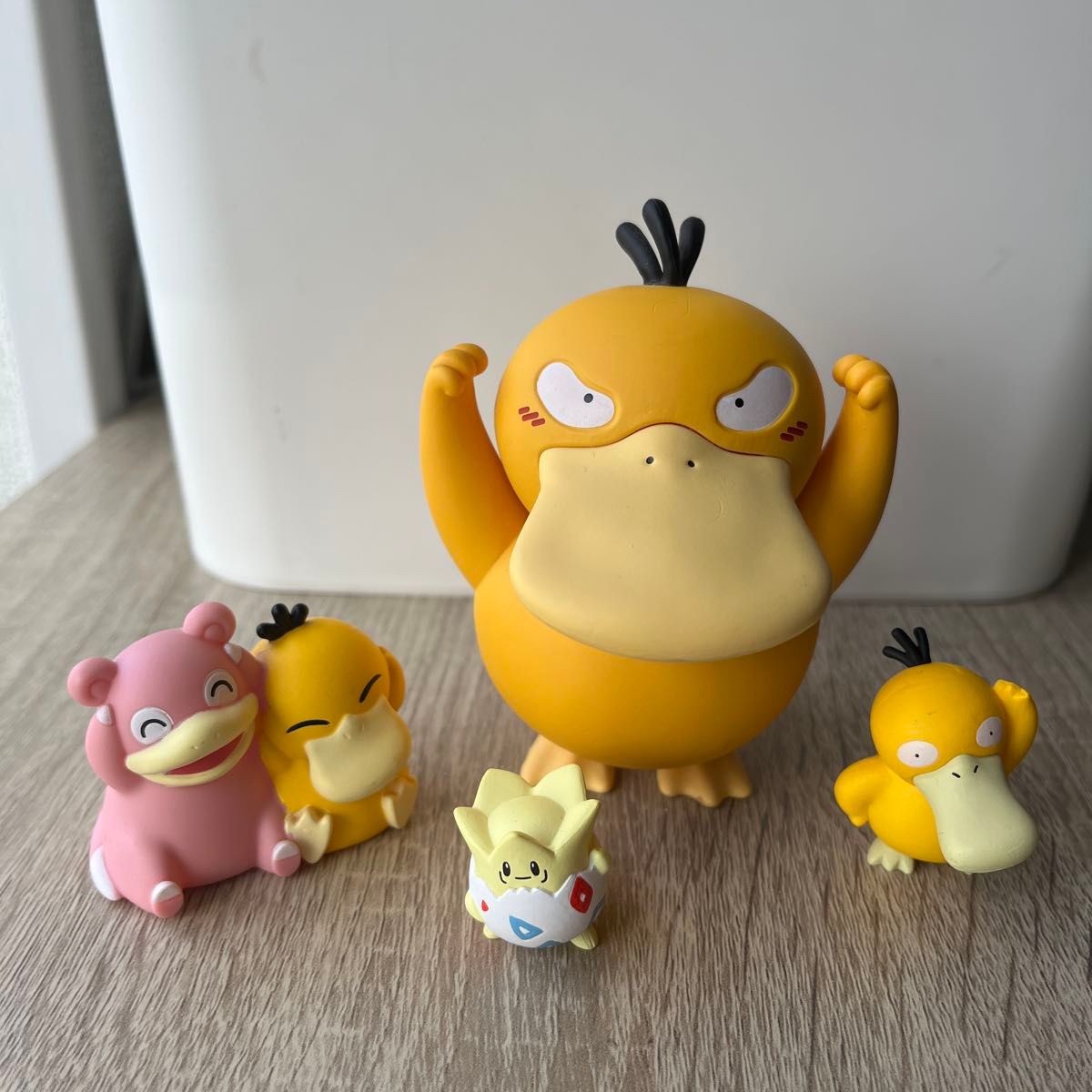 ポケモン フィギュア コダック ヤドン トゲピー 4体セット ポケモン フィギュア コダック ヤドン トゲピー 4体セット