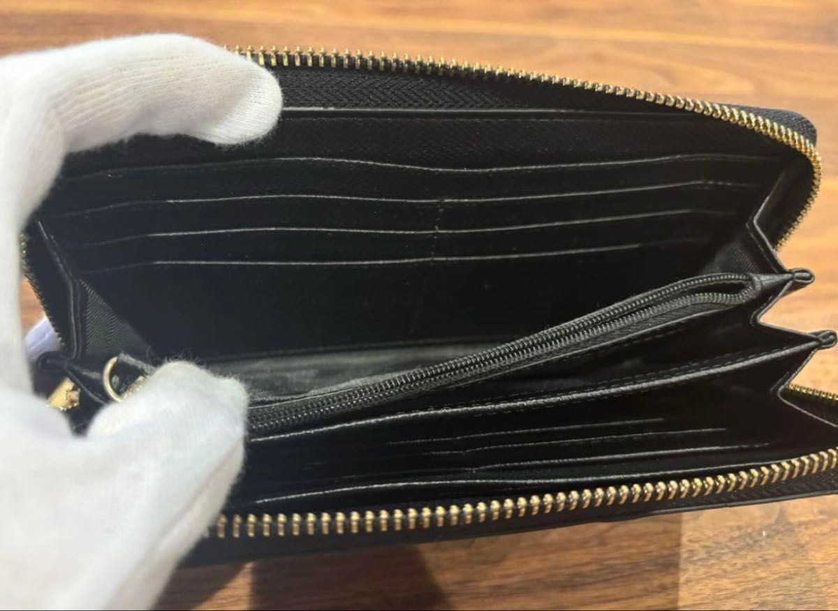 超美品】COACHコーチ 長財布 ラウンドファスナー シグネチャー 超美品】COACHコーチ 長財布 ラウンドファスナー シグネチャー