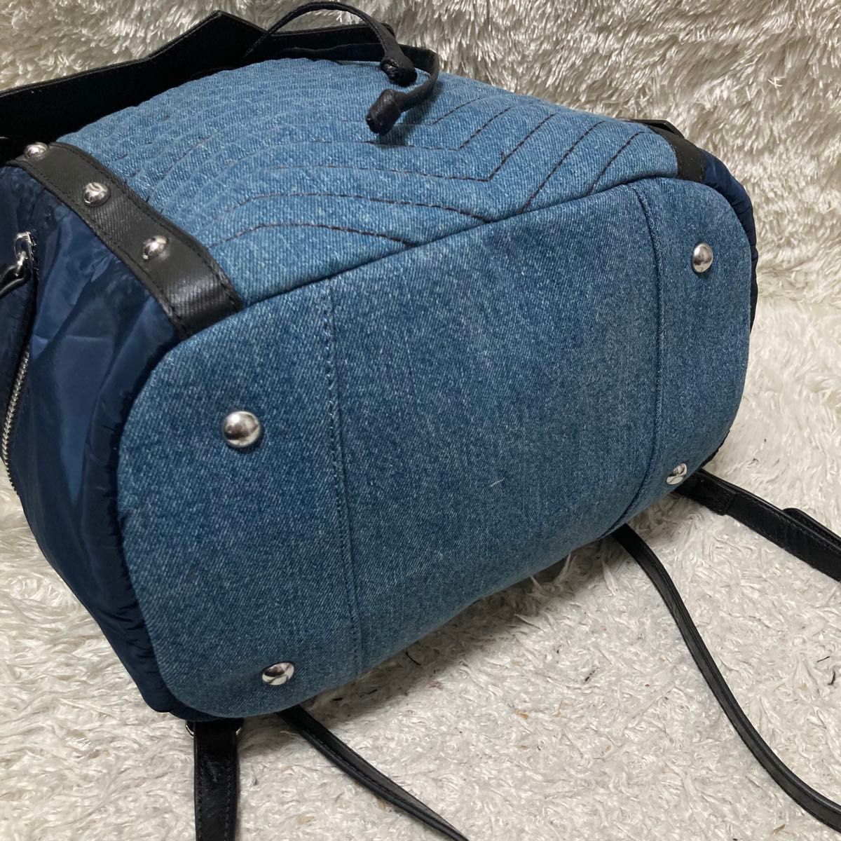 美品 DIESEL ディーゼル キルティング リュック デニム スタッズ 美品 DIESEL ディーゼル キルティング リュック デニム スタッズ