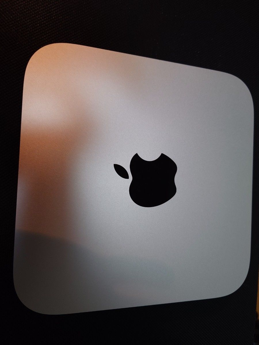 Apple Mac Mini with Apple M1チップ (8GB RAM 256GB SSD Apple Mac Mini with Apple M1チップ (8GB RAM 256GB SSD