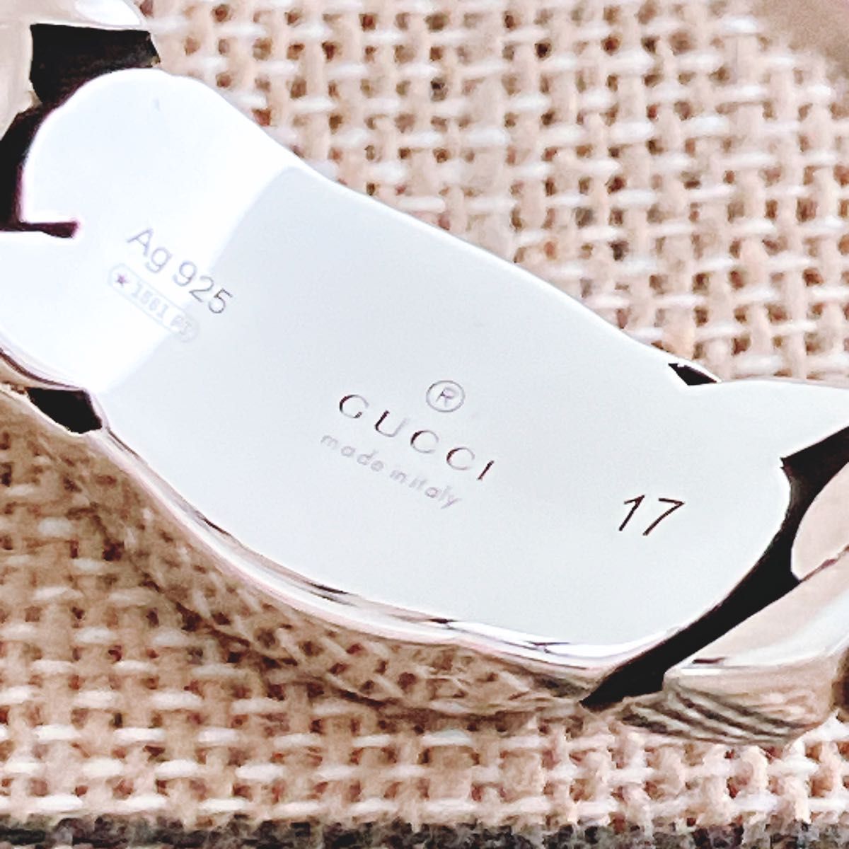 新品同様 グッチ GUCCI 925 リング 指輪 シルバー メンズ Y562 新品同様 グッチ GUCCI 925 リング 指輪 シルバー メンズ Y562