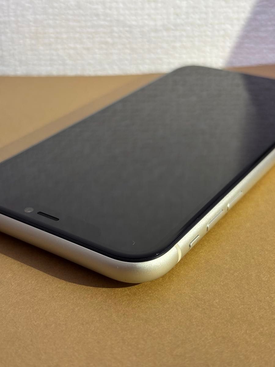 iPhone 11 64GB Apple ホワイト SIMロック解除済|Yahoo!フリマ iPhone 11 64GB Apple ホワイト SIMロック解除済|Yahoo!フリマ
