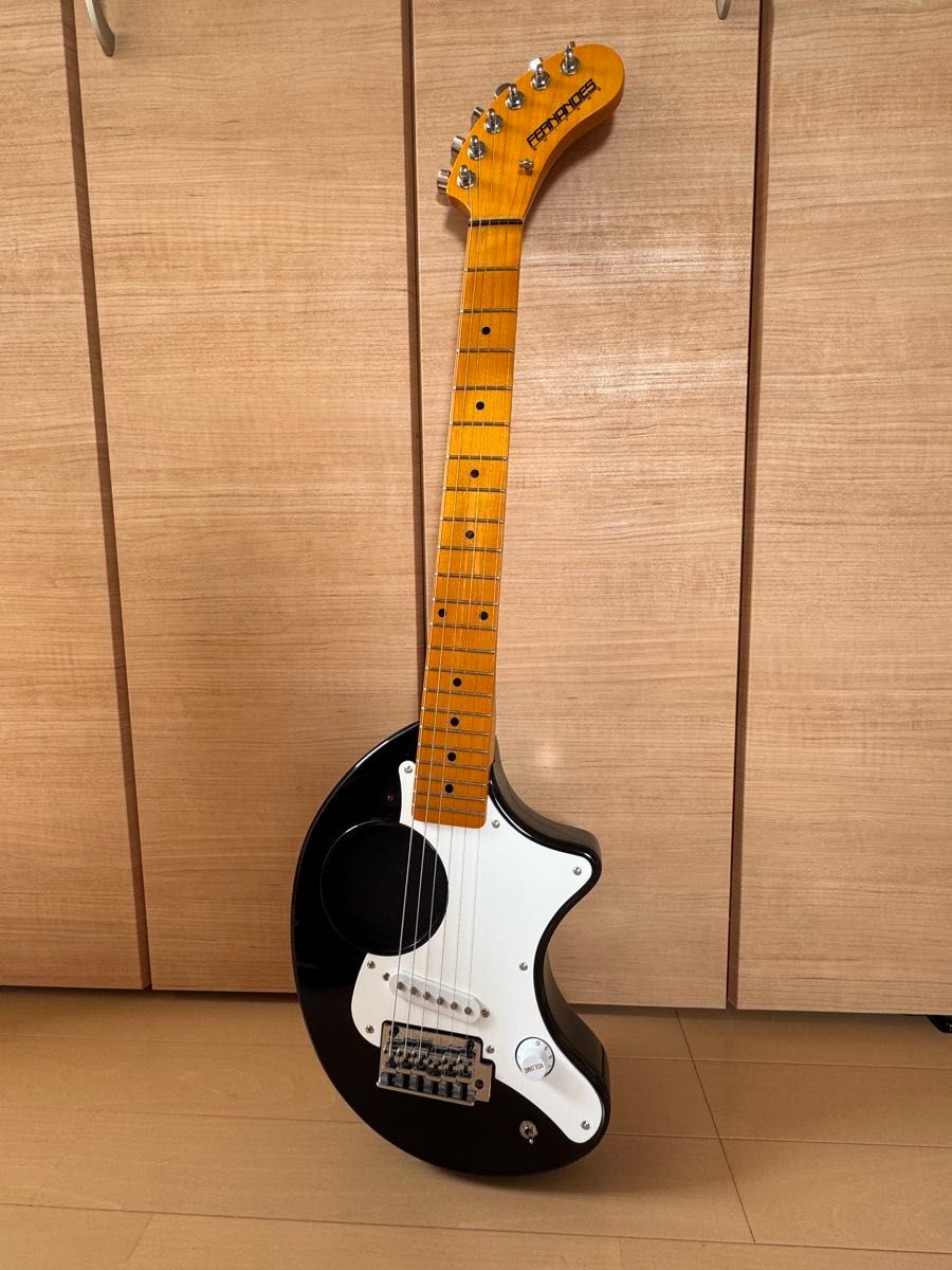 FERNANDES ZO-3 ST BLK/M フェルナンデス アンプ内蔵ミニギター FERNANDES ZO-3 ST BLK/M フェルナンデス アンプ内蔵ミニギター