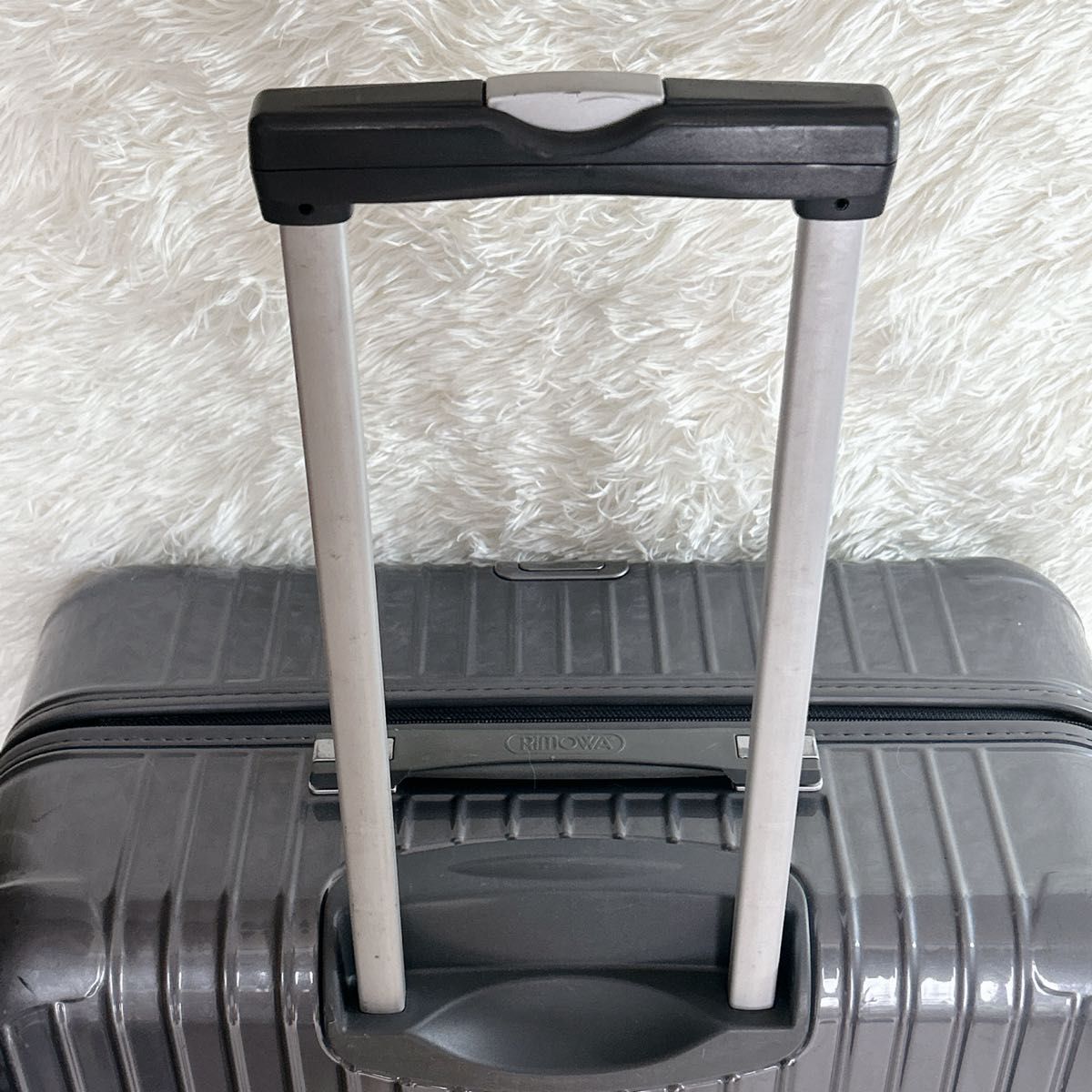 GW大特価 】RIMOWA SALSA DELUXE キャリーケース 4輪 スーツ GW大特価 】RIMOWA SALSA DELUXE キャリーケース 4輪 スーツ