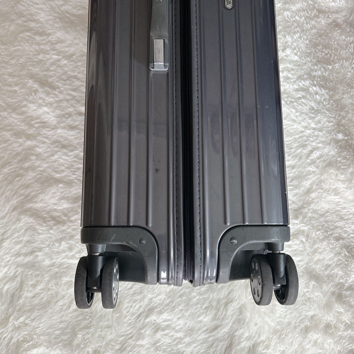 GW大特価 】RIMOWA SALSA DELUXE キャリーケース 4輪 スーツ GW大特価 】RIMOWA SALSA DELUXE キャリーケース 4輪 スーツ