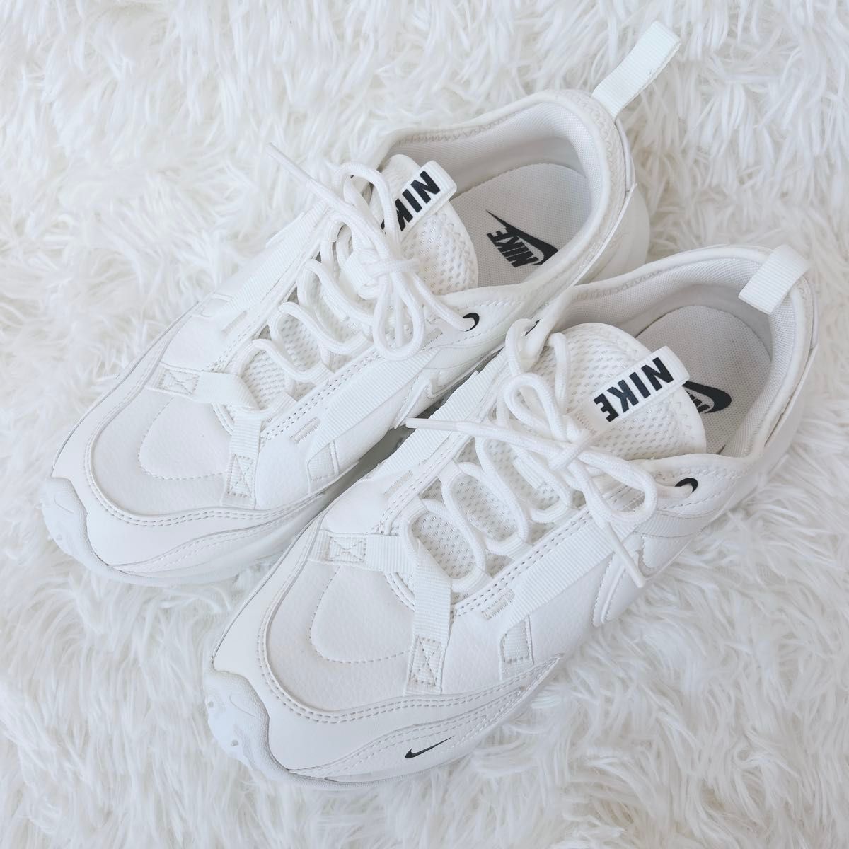新品 W NIKE ナイキ TC7900 25 5cm 白|Yahoo!フリマ(旧PayPay 新品 W NIKE ナイキ TC7900 25 5cm 白|Yahoo!フリマ(旧PayPay