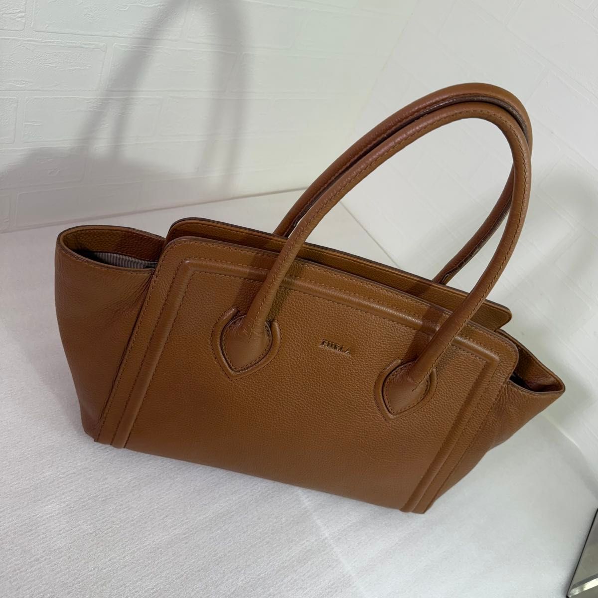 美品 フルラ トートバッグ ハンドバッグ カレッジ レザー 美品 フルラ トートバッグ ハンドバッグ カレッジ レザー