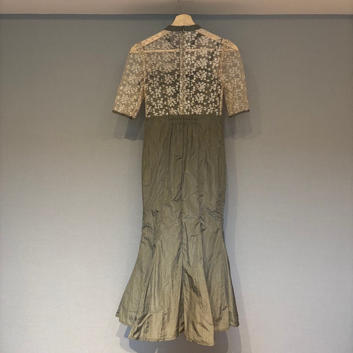 LEJA】レース花柄透け切り替えロング丈マーメイドフレア LEJA】レース花柄透け切り替えロング丈マーメイドフレア