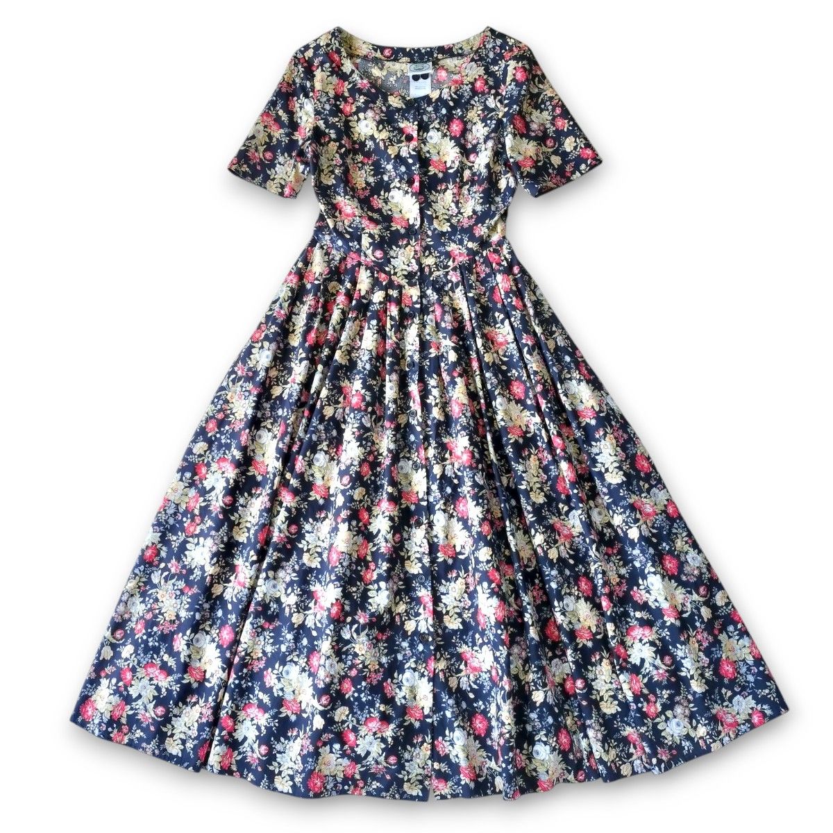 英国製 Laura Ashley ローラアシュレイ 花柄総柄 フラワー柄 英国製 Laura Ashley ローラアシュレイ 花柄総柄 フラワー柄