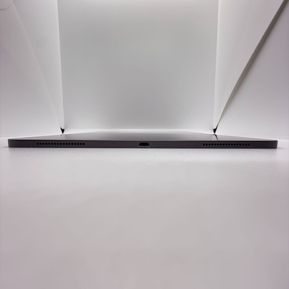 iPad Pro 12 9インチ 第3世代 256GB Wi-Fiモデル スペースグレイ iPad Pro 12 9インチ 第3世代 256GB Wi-Fiモデル スペースグレイ