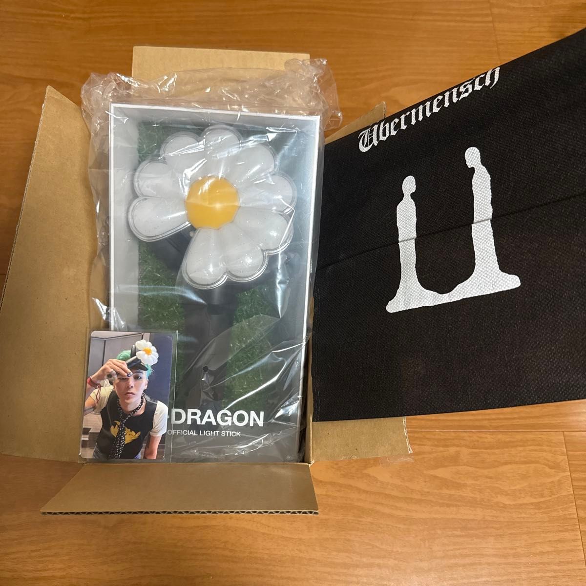 G-DRAGON 公式ペンライト 新品未開封 特典トレカ付き|Yahoo G-DRAGON 公式ペンライト 新品未開封 特典トレカ付き|Yahoo