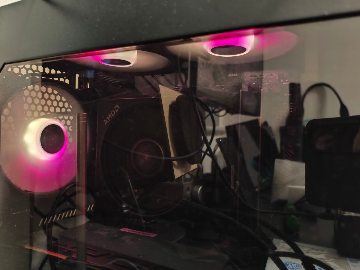 ジャンク品】自作PC (Ryzen7 3700X Ram32GB Rom256GB Win11 Pro ジャンク品】自作PC (Ryzen7 3700X Ram32GB Rom256GB Win11 Pro