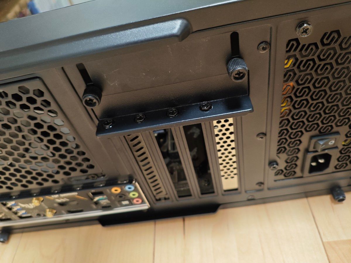ジャンク品】自作PC (Ryzen7 3700X Ram32GB Rom256GB Win11 Pro ジャンク品】自作PC (Ryzen7 3700X Ram32GB Rom256GB Win11 Pro