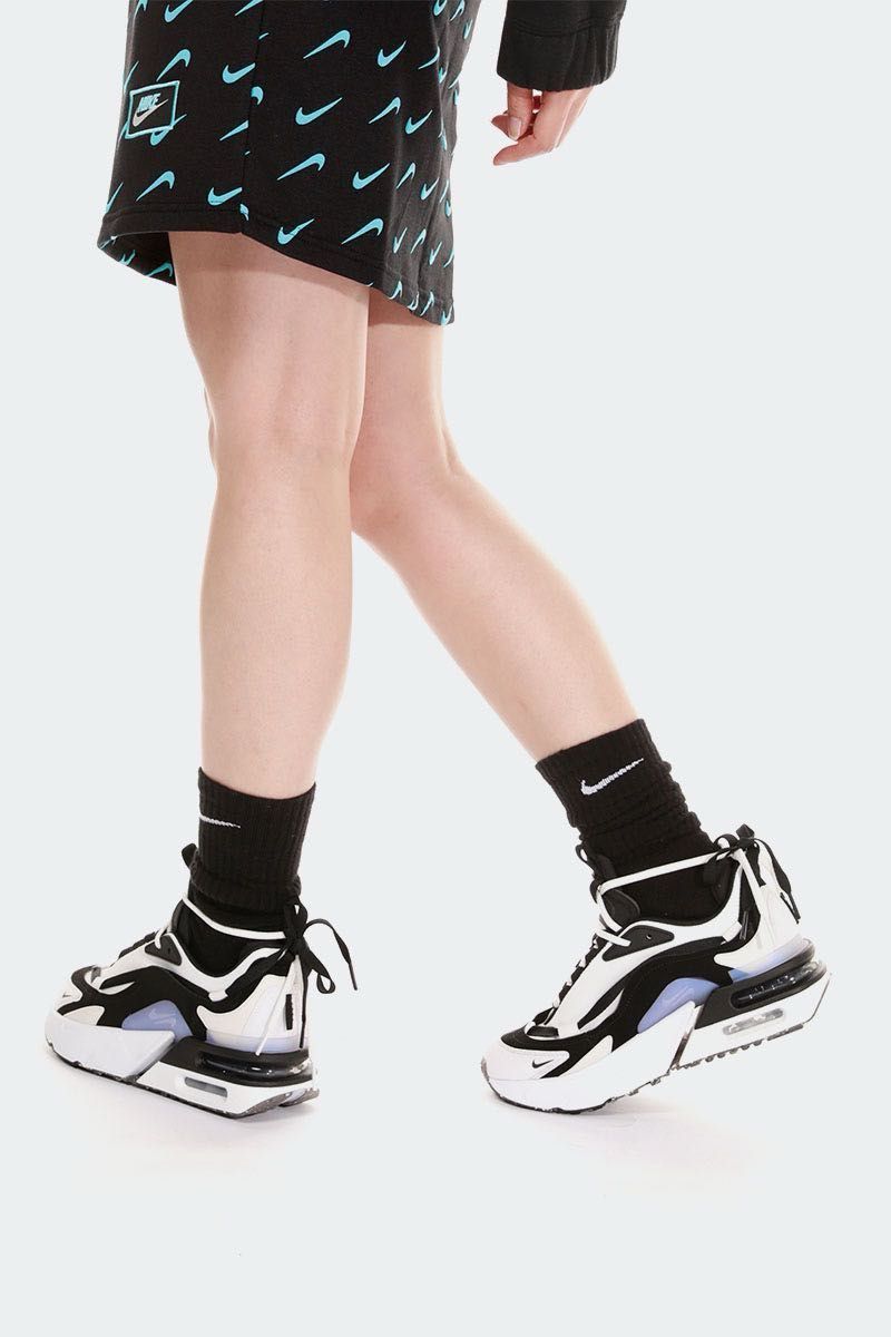 新品 NIKE フュリオサ 厚底 スニーカー AIRMAX エアマックス 新品 NIKE フュリオサ 厚底 スニーカー AIRMAX エアマックス