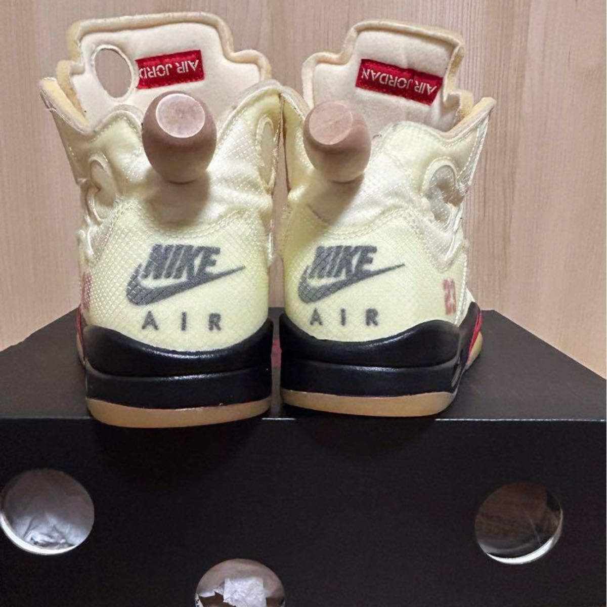 Off-White × Nike Air Jordan 5 Off-White × Nike Air Jordan 5