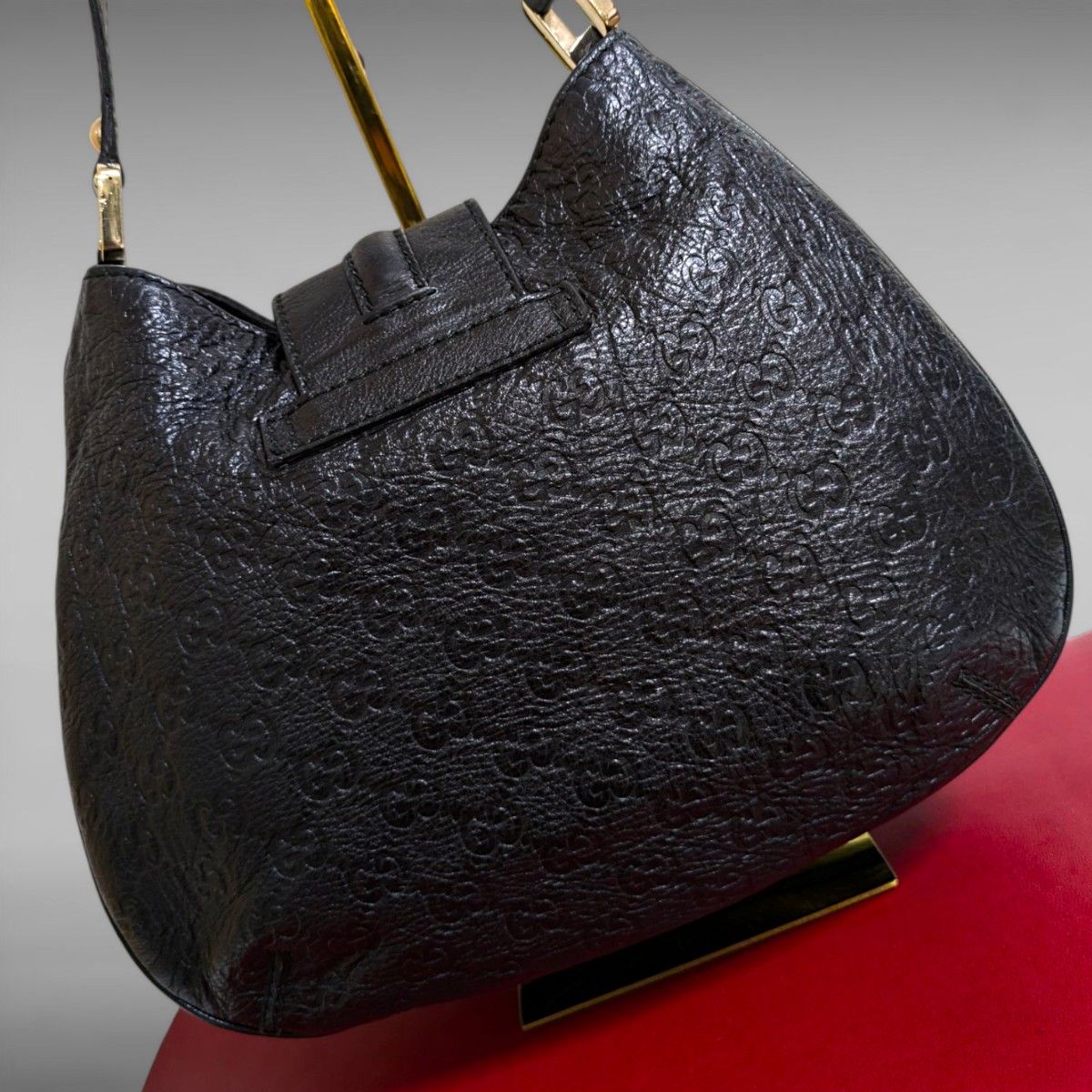極美品 GUCCI シマ フラップ ブラック ショルダーバッグ ワン 極美品 GUCCI シマ フラップ ブラック ショルダーバッグ ワン
