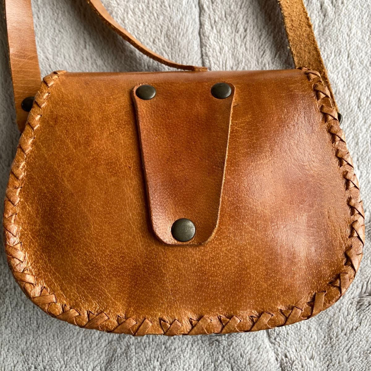 70sヴィンテージ ヒッピーバッグ カービング レザー ショルダー 70sヴィンテージ ヒッピーバッグ カービング レザー ショルダー