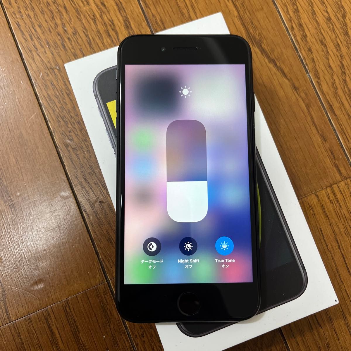 極美品 iPhoneSE2 第2世代 64GB SIMフリー ブラック バッテリー 極美品 iPhoneSE2 第2世代 64GB SIMフリー ブラック バッテリー